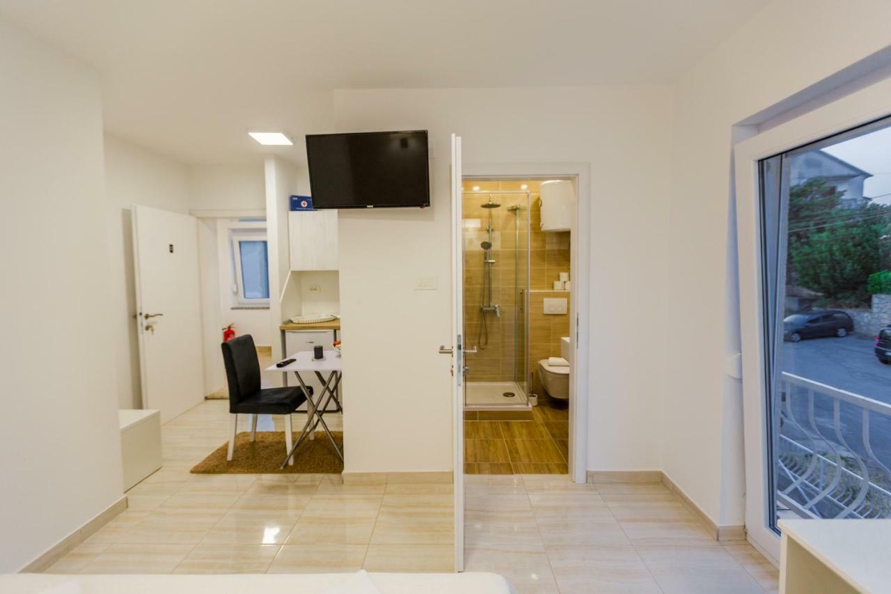 Apartmani Kristijan Crikvenica Exterior photo