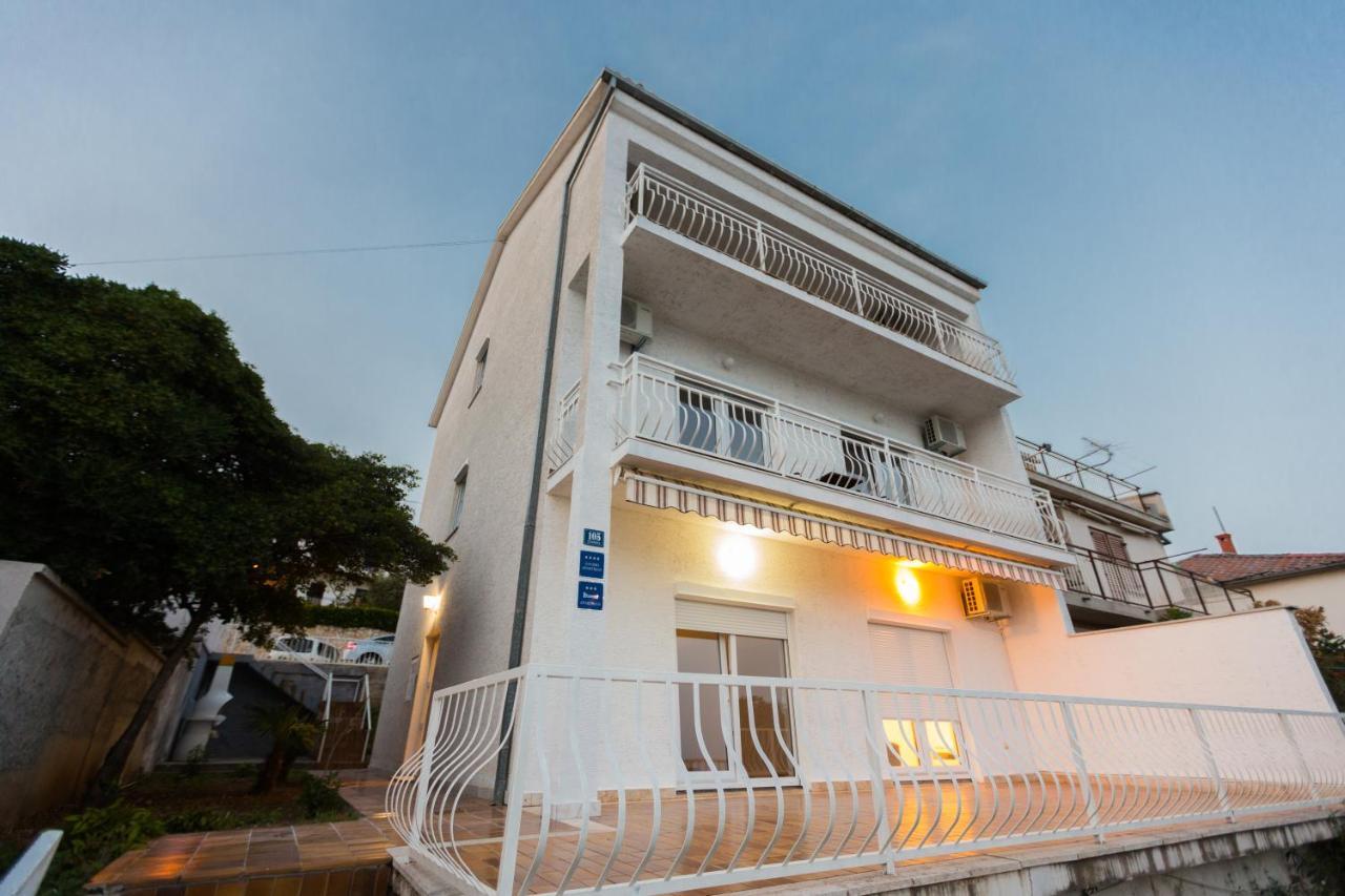 Apartmani Kristijan Crikvenica Exterior photo